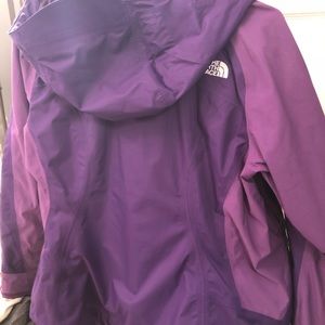 North face hooded jacket women’s medium